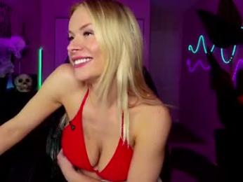 oliviaowens webcam model stream image