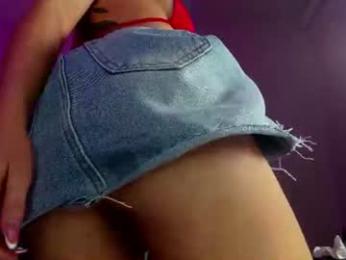 oliviaowens webcam model stream image