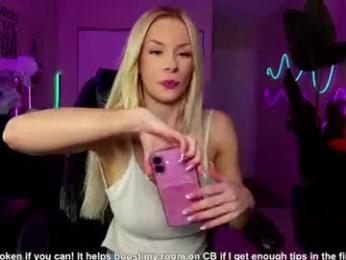 oliviaowens webcam model stream image