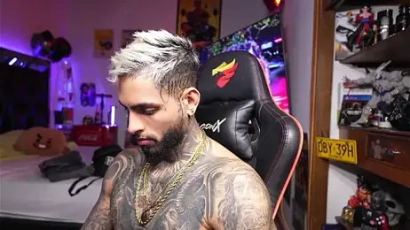 logan_hugh8 webcam model stream image