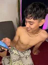 Lion_Boy18 webcam model stream image