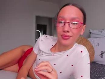 awgustina_sweetheart22 webcam model stream image