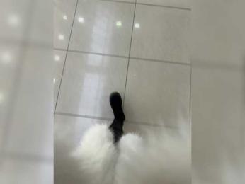 OlivkaVif webcam model stream image