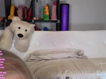 hayleex webcam model stream image