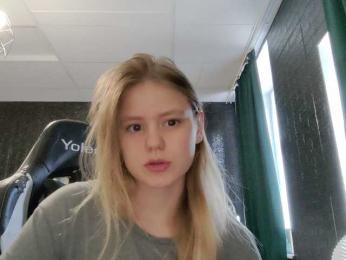 Emma_Peter webcam model stream image