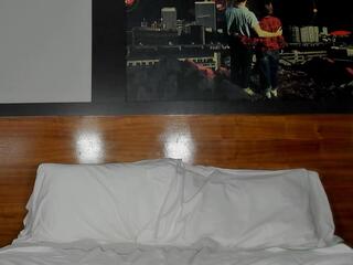 Layla Forbes webcam model stream image