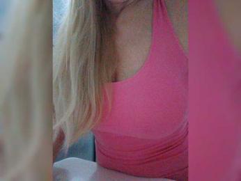 Tata42 webcam model stream image