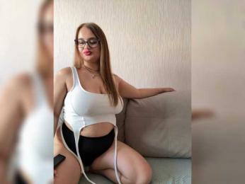 Sweetgirl31111 webcam bongacams model stream image