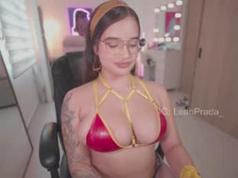 leahprada_ webcam model stream image