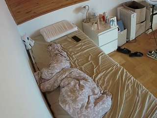 voyeurcam-julmodels-greybed-1 webcam model stream image
