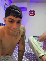 OliverWest04 webcam model stream image