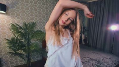 CarlotaSuyama webcam cam4 model stream image