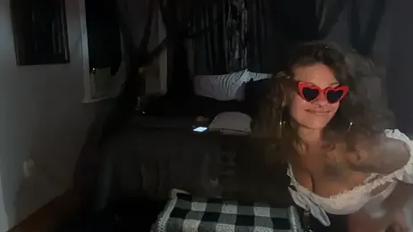 CoffeeNCreamHer webcam model stream image