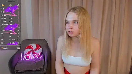 OdetteHarwick webcam stripchat model stream image