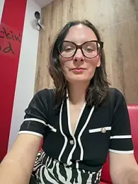 The_Snowwhitee webcam model stream image