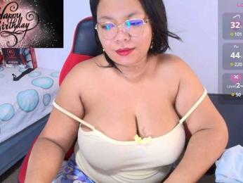 Italy-boobs webcam model stream image