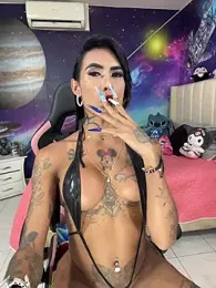 Nella_Dolls webcam stripchat model stream image