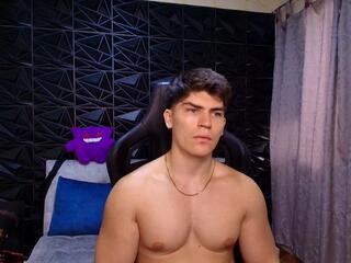 Camiilo Lopez webcam flirt4free model stream image