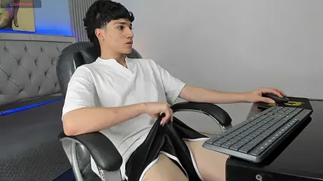 SamBlack_ webcam model stream image