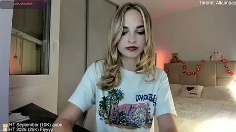 DreamAlianna webcam model stream image