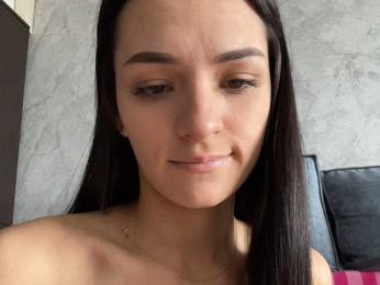 -Bri-n-man- webcam model stream image