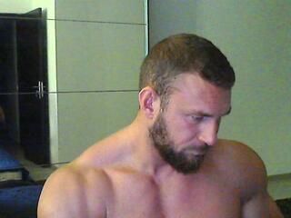 Kevin Muscle webcam model stream image