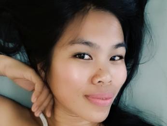 SimplyRitz webcam model stream image