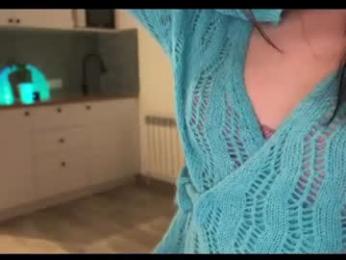 moonfaced_ webcam model stream image
