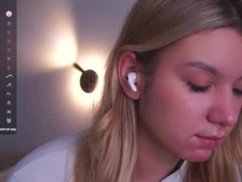 margarethowell webcam chaturbate model stream image