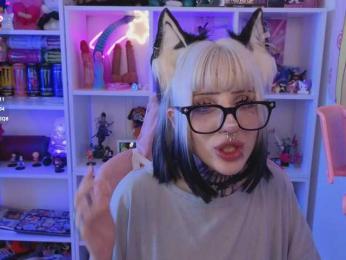 Nana-Brrrrr webcam model stream image