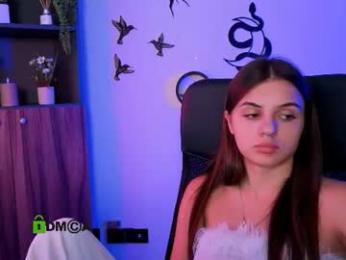 lisa_dark_ webcam model stream image