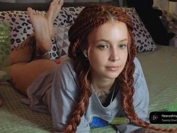 LisLy webcam model stream image