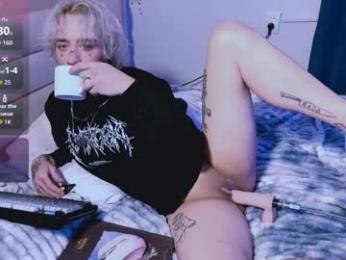 blooming_soul webcam model stream image