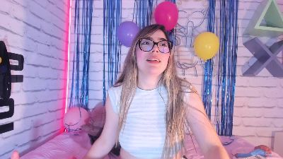 Suzy_Lee webcam model stream image