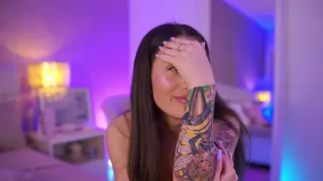 OhhAisha webcam model stream image