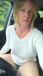 BlueEye_Girl webcam model stream image