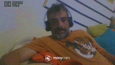 benenzo webcam model stream image
