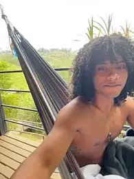 Lucas_eevans webcam model stream image