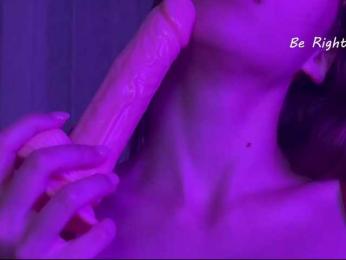 -KrissX- webcam bongacams model stream image