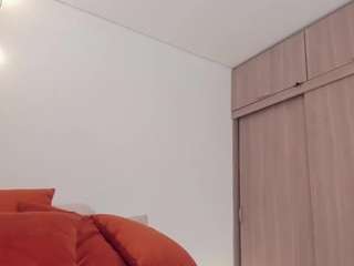 karlyee webcam camsoda model stream image
