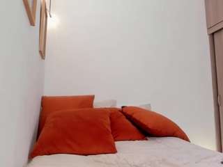 karlyee webcam camsoda model stream image