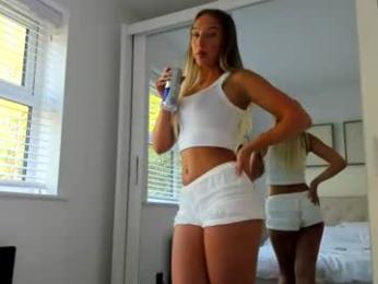 rosebella_ webcam model stream image
