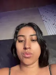 Valentinne_z webcam model stream image