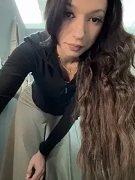 -_MiaQueen_- webcam stripchat model stream image