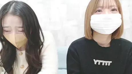 momo_love_ webcam model stream image