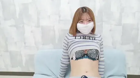 momo_love_ webcam model stream image