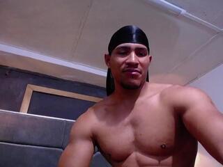 Teddy Fit webcam flirt4free model stream image