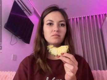 -realvibeMi- webcam model stream image