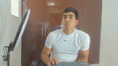 Milo_31 webcam cam4 model stream image