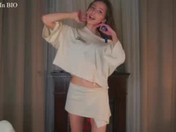 falinecrosthwaite webcam chaturbate model stream image